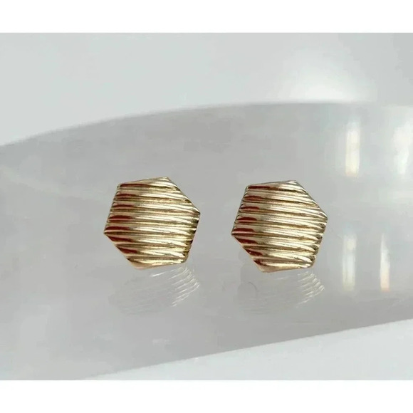 Dainty Tiny Gold Toned Hexagon Shaped Striped Textured Mini Stud Earrings - Picture 6 of 7